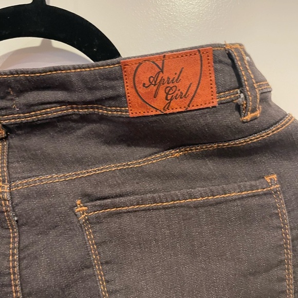 Women's Distressed Black Jeans - Picture 5 of 5